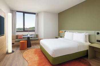 Superior Room, 1 King Bed