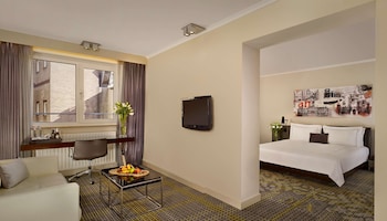 Junior Suite, 1 King Bed