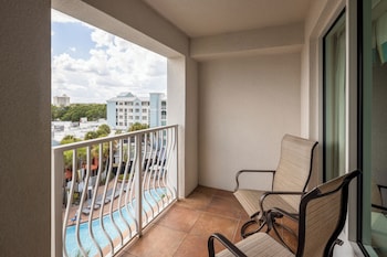 Standard Room, 1 King Bed, Balcony, Pool View
