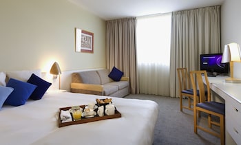 Superior Room, 1 Queen Bed with Sofa bed