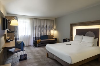 Superior Room, 1 Queen Bed with Sofa bed
