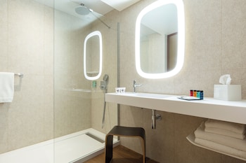 Signature Double Room, 1 Queen Bed with Sofa bed