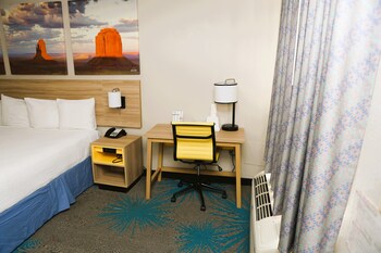 Standard Room, 1 King Bed, Accessible