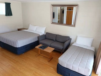 Standard Studio, Kitchen (Spacious )