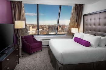 Deluxe Room, 1 King Bed