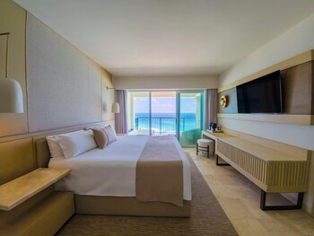 Master Suite Ocean Front