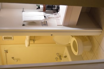 Room, 2 Queen Beds, Non Smoking