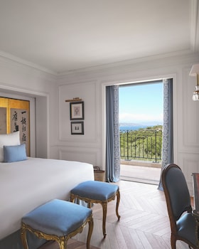 Suite, Multiple Beds