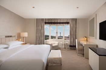 Classic Room, 1 King Bed