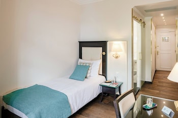 Classic Room, 1 Twin Bed, City View