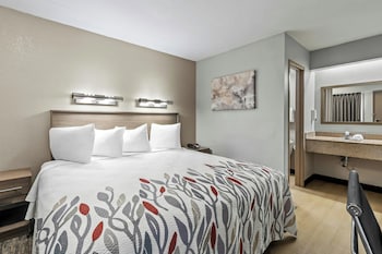 Deluxe Room, 1 King Bed (Smoke Free)