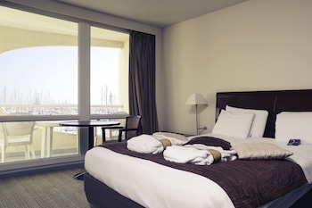 Junior Suite, 1 Double Bed with Sofa bed, Sea View