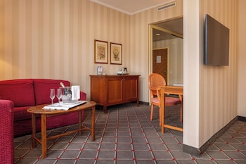 Junior Studio Suite, 1 Bedroom, Lake View