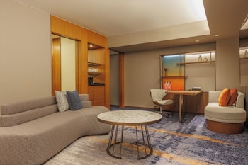 Premium Room, 2 Twin Beds, Club Lounge Access (Worklife)