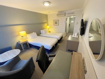 Standard Room, 2 Twin Beds