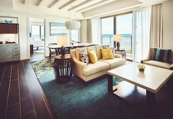 Club Suite, 2 Bedrooms (Club Wing, Club Benefits)
