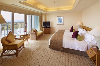 Suite, 1 Bedroom (Ocean Wing)