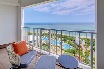 Premium Room, 2 Twin Beds, Corner (Ocean Wing)