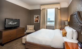 Fairmont Queen, Room, 1 Queen Bed, City View