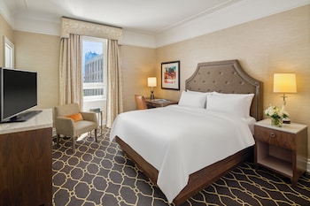 Fairmont Gold, Room, 1 Queen Bed