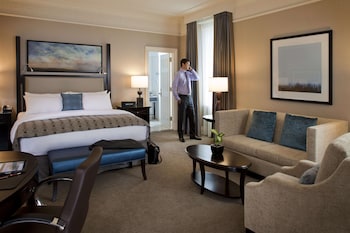 Fairmont Gold, Suite, 1 King Bed