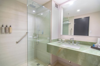 Executive Double Room (Grand Club)