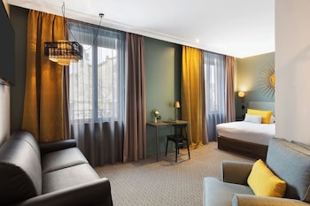 Family Room, Multiple Beds, Non Smoking, Connecting Rooms (with Sofabed)
