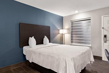 Room, 1 King Bed, Accessible, Non Smoking