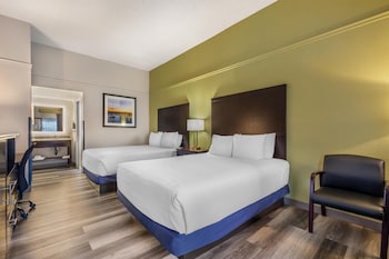 Standard Room, 2 Queen Beds, Non Smoking, Refrigerator & Microwave