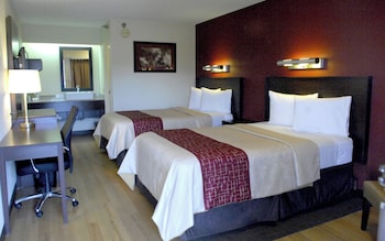 Standard Room, 2 Double Beds (Smoke Free)