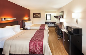 Deluxe Room, 2 Double Beds (Smoke Free)