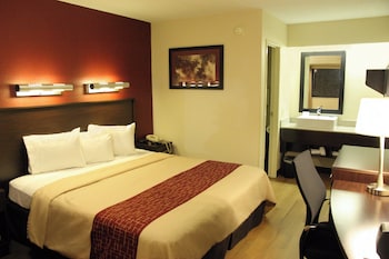 Standard Room, 1 King Bed (Smoke Free)