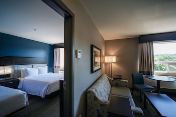 Suite, 2 Queen Beds, Non Smoking