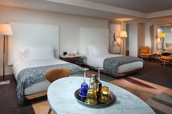 Studio Suite, 2 Double Beds (View)