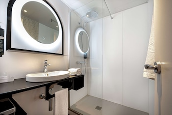 Suite, 1 Queen Bed, Non Smoking
