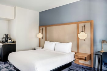 Suite, 1 Bedroom, Accessible Bathtub