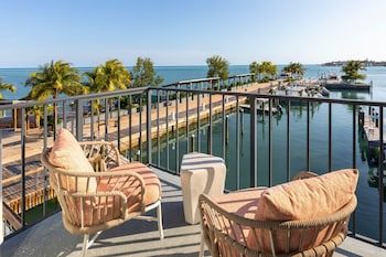 Room, 2 Queen Beds, Marina View