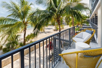 Suite, 1 Bedroom - Adults Only at The Cove (21 Plus)