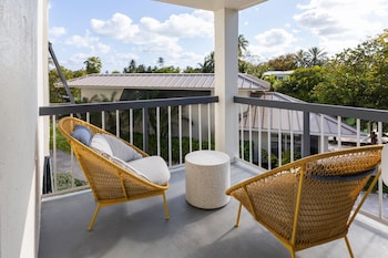 Room, 1 King Bed, View - Adults Only at The Cove  (21 Plus)