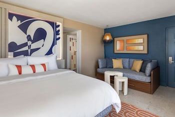 Junior Suite, 1 King Bed, Ocean View Adults Only at The Cove (21 Plus)