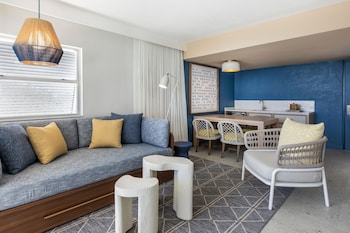 Suite, 1 Bedroom - Adults Only at The Cove (21 Plus)