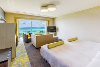 East Wing Twin Room Type B, Non Smoking