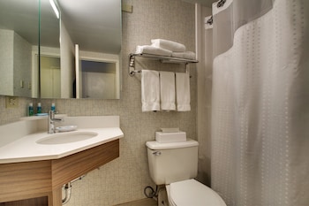Standard Room, 1 Double Bed, Accessible (Communications)