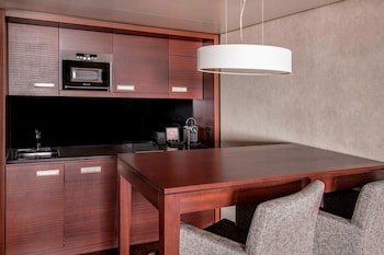 Club Suite, 1 King Bed with Sofa bed