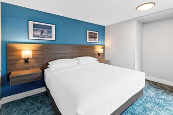 Family Suite, 1 King Bed, Non Smoking (Living Room;with Sofabed)