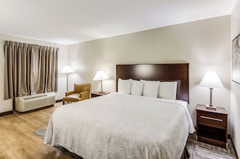 Superior Room, 1 King Bed, Accessible (Roll-In Shower, Smoke Free)