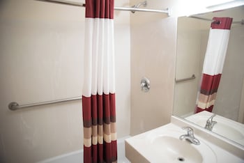 Deluxe Room, 1 Queen Bed, Smoking