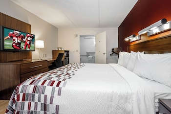 Superior Room, 1 King Bed, Accessible (Smoke Free)