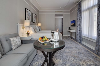 Fairmont, Room, 1 Queen Bed, City View