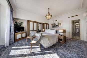 Suite, 1 Double Bed, Lake View (Bellevue)